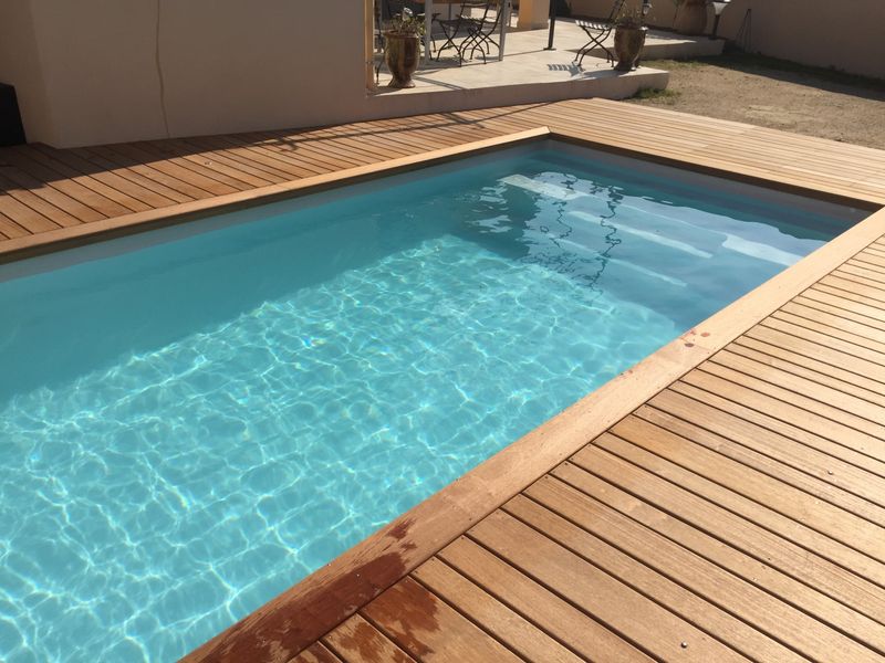 modèle Lac de rousset avec angles droits,marches modernes